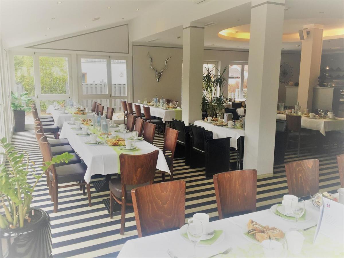 Hotel Ambiente Walldorf Валдорф Екстериор снимка