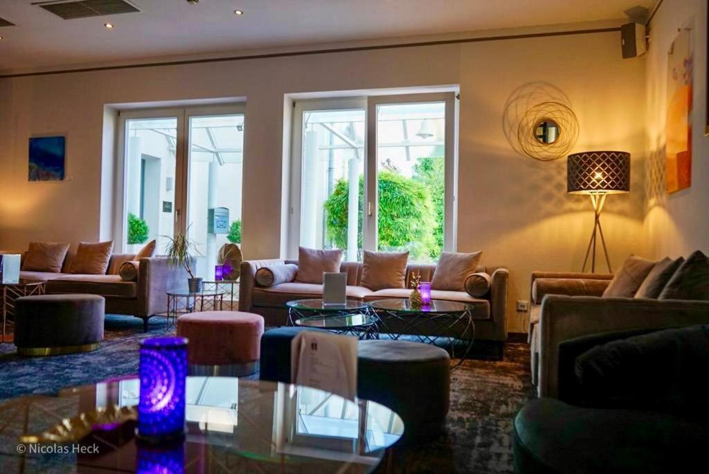 Hotel Ambiente Walldorf Валдорф Екстериор снимка