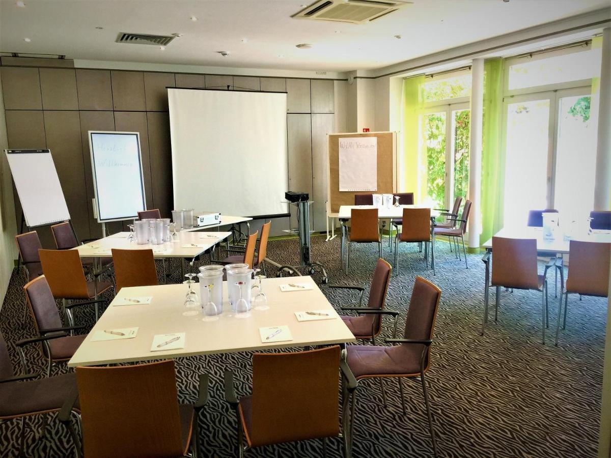 Hotel Ambiente Walldorf Валдорф Екстериор снимка