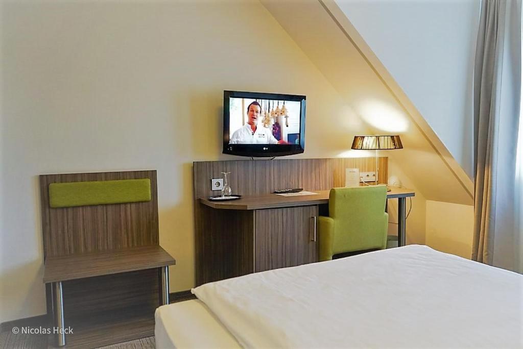 Hotel Ambiente Walldorf Валдорф Екстериор снимка