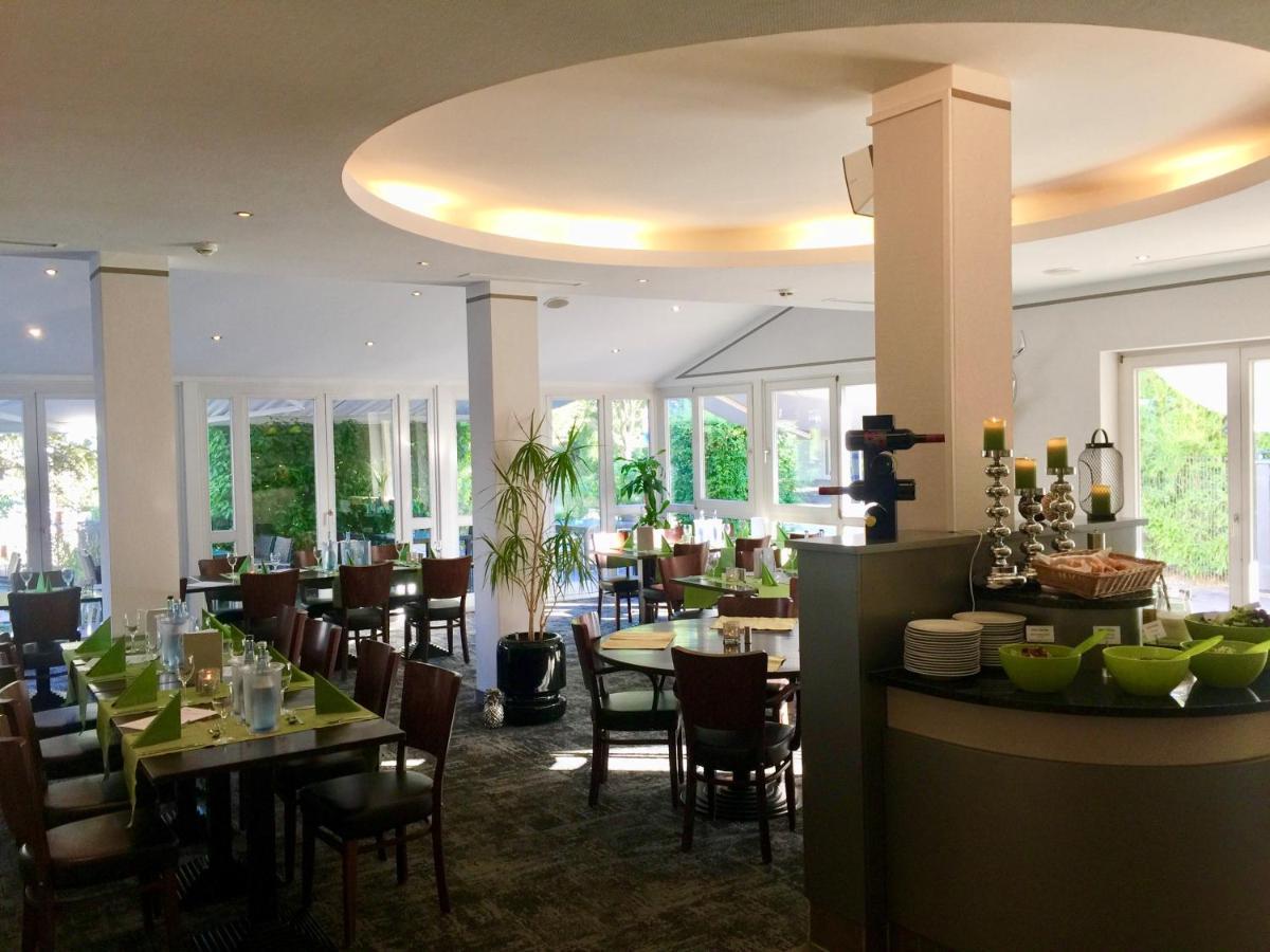 Hotel Ambiente Walldorf Валдорф Екстериор снимка